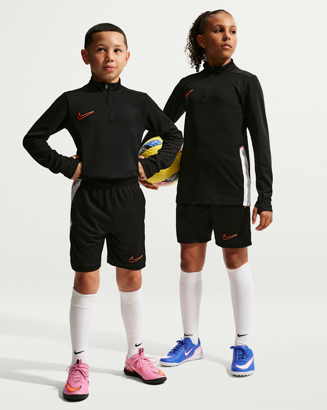 Nike Academy Older Kids' Dri-FIT Football Knit Shorts - Black/White/Bright Crimson/Bright Crimson