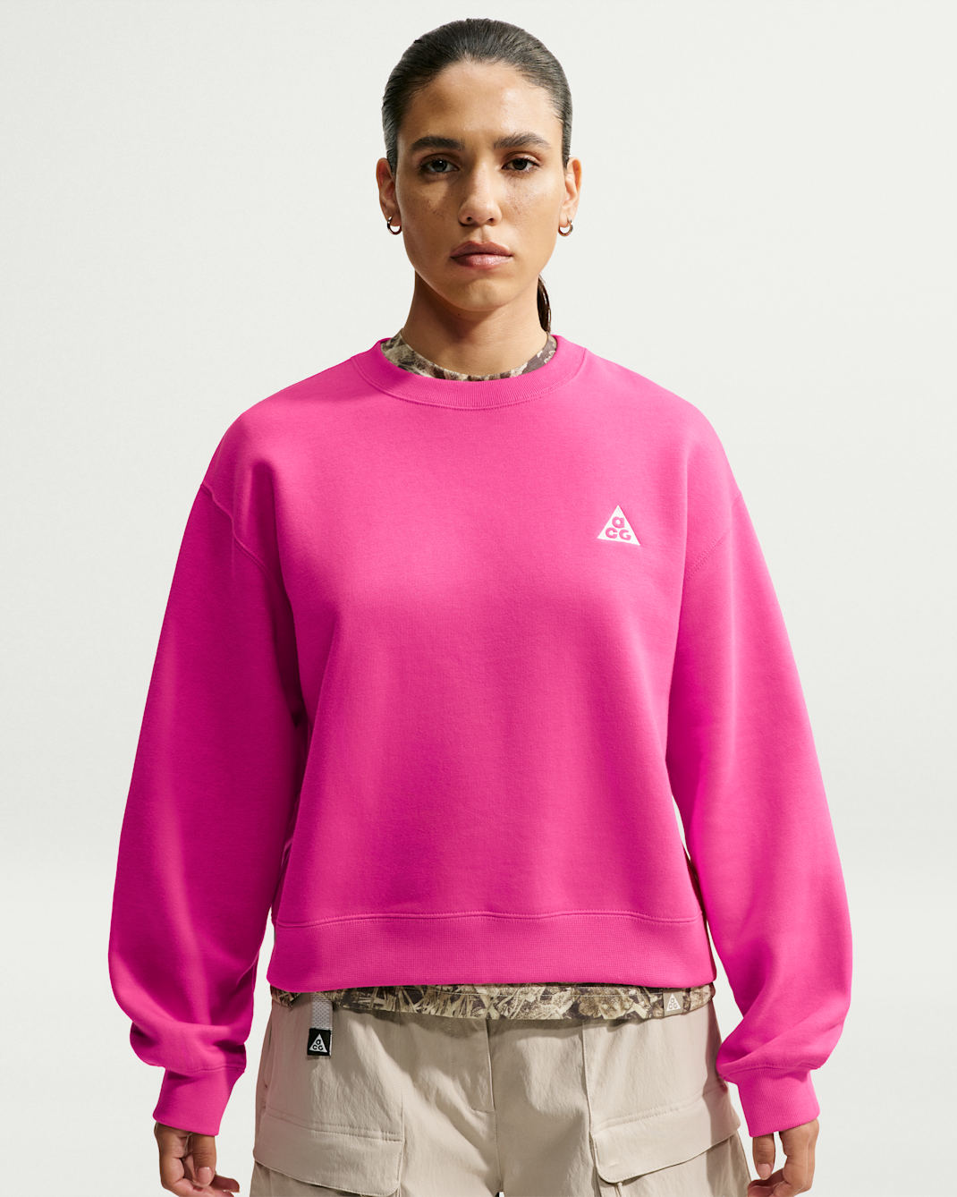 Nike ACG "Tuff Fleece" Women's Therma-FIT Crew-Neck Sweatshirt - Desert Pink/Summit White