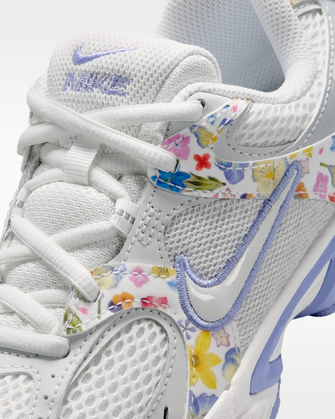 Nike V5 RNR SE Big Kids' Shoes