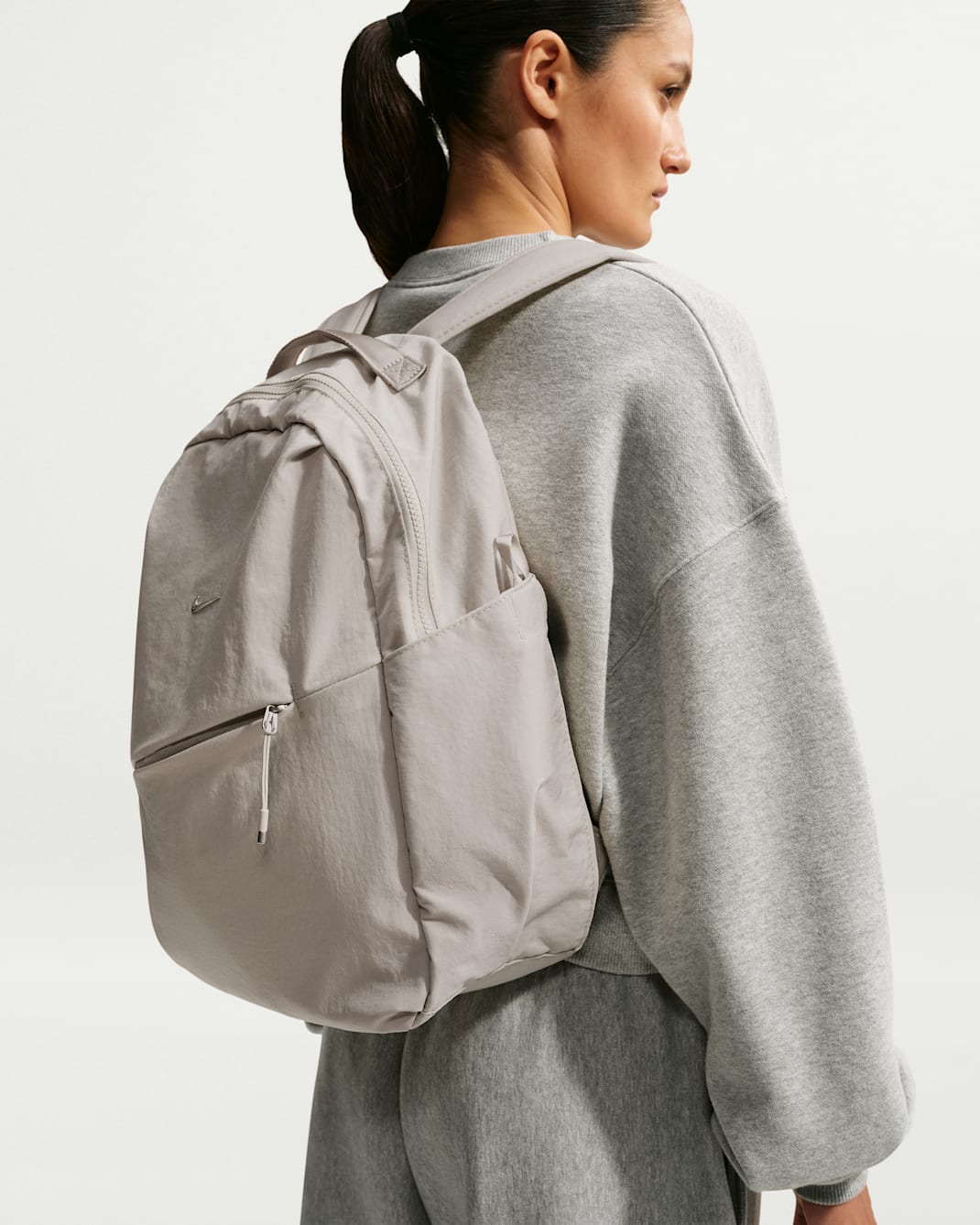 Nike Aura Backpack (24L) - Cream II/Cream II/MT SILVER BRL