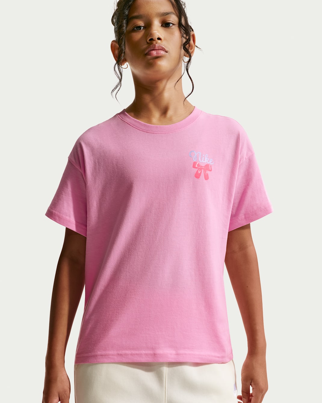 Nike Sportswear Big Kids' (Girls') T-Shirt