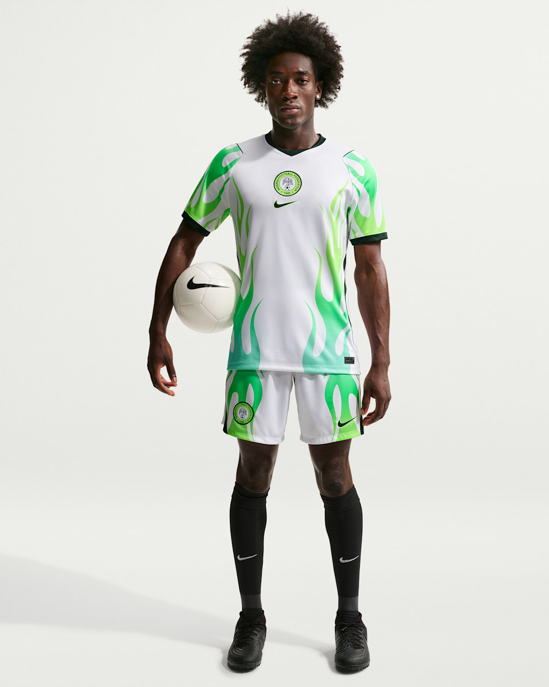 Nigeria 2026 Stadium Away Men's Nike Soccer Dri-FIT Replica Shorts - White/Black