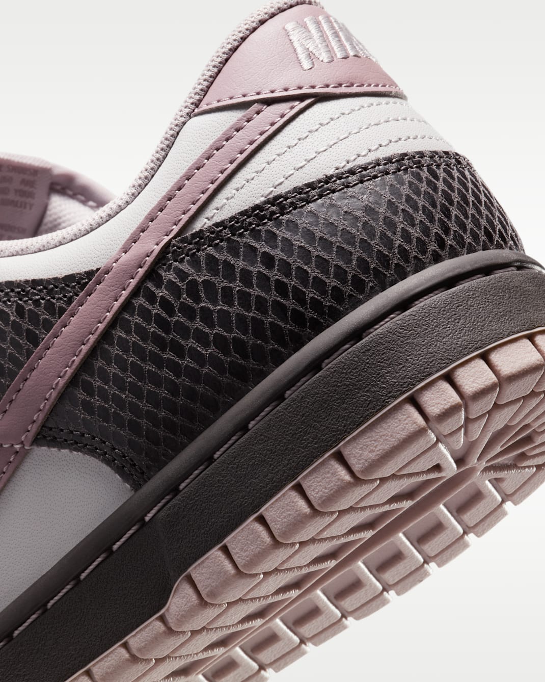 Nike Dunk Low SE Men's Shoes