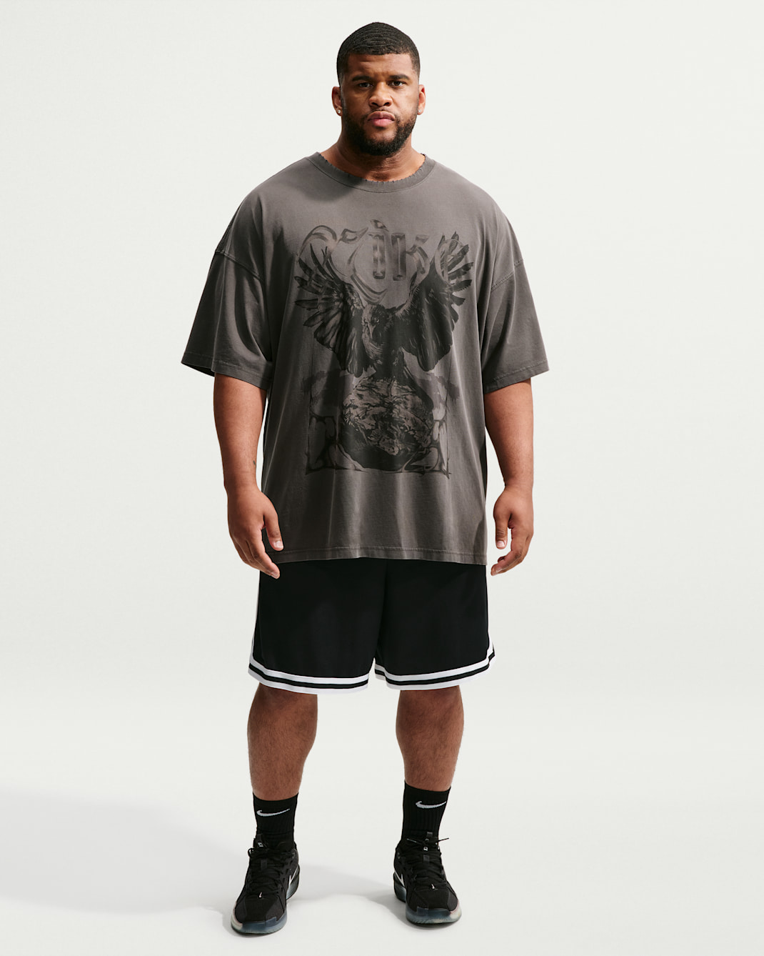 Nike Men's Basketball Oversized T-Shirt