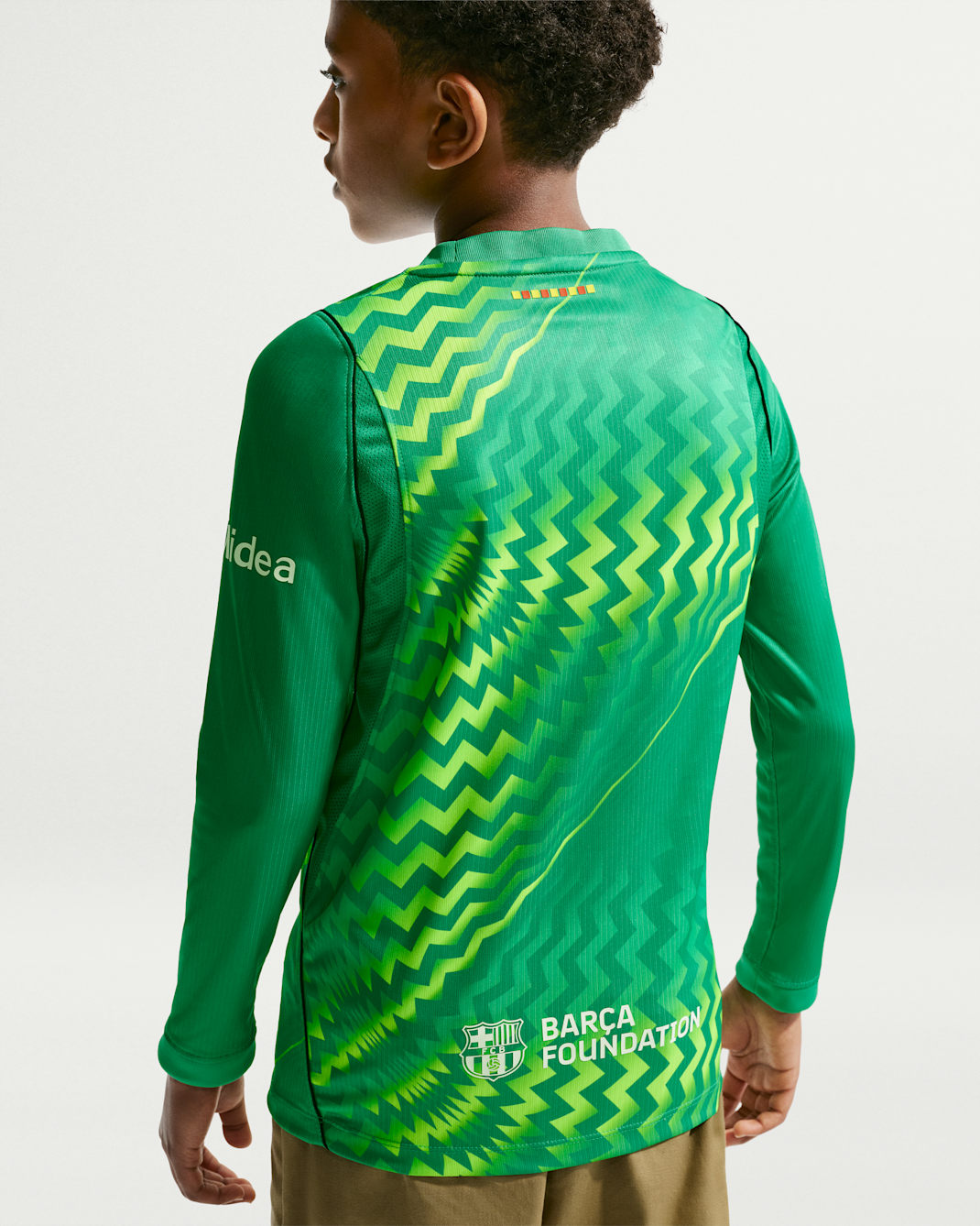 FC Barcelona 2026/27 Stadium Goalkeeper Big Kids' Nike Dri-FIT Soccer Replica Jersey
