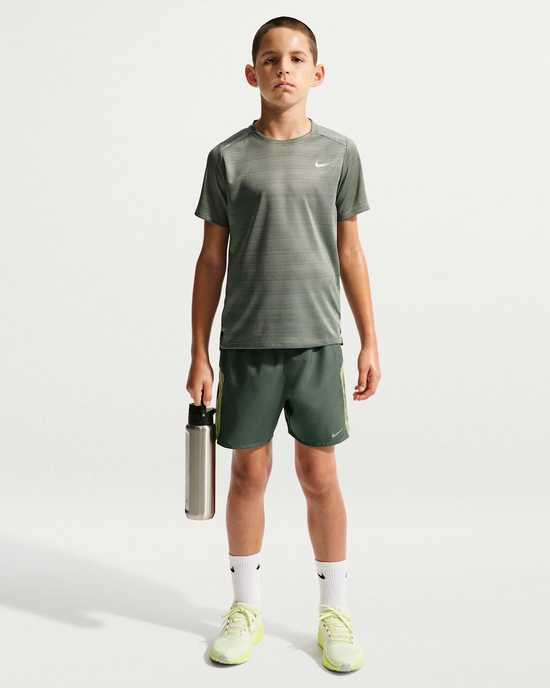 Nike Miler Older Kids' Dri-FIT Training Shorts - Camo Green/Dusty Olive
