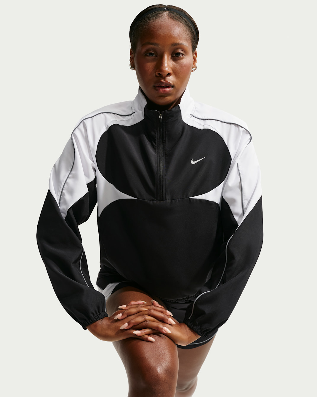 Nike Tempo Swoosh Women's Dri-FIT 1/2-Zip Running Jacket - Black/White/Cool Grey