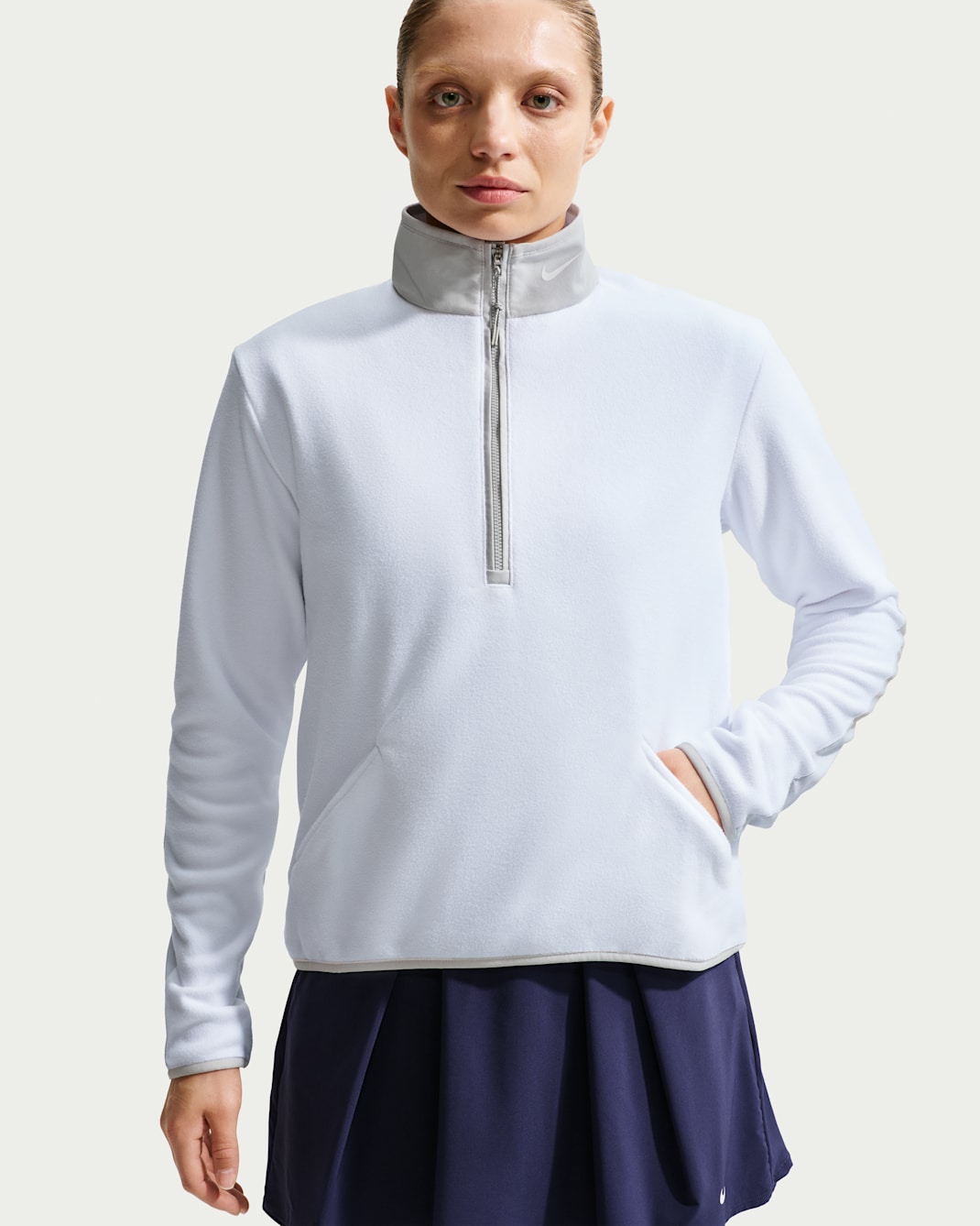 Långärmad golftröja Nike Therma-FIT Victory med halvlång dragkedja för kvinnor - Vit/Photon Dust/Vit