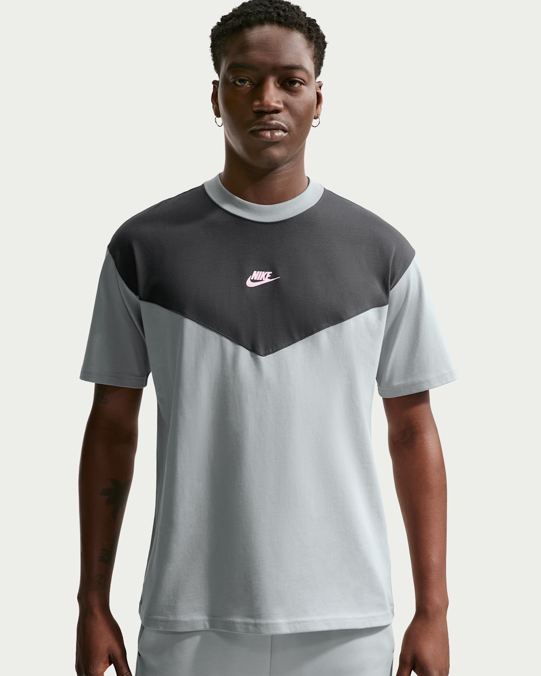 T-shirt męski Nike Sportswear - Light Smoke Grey/Anthracite/Pink Foam
