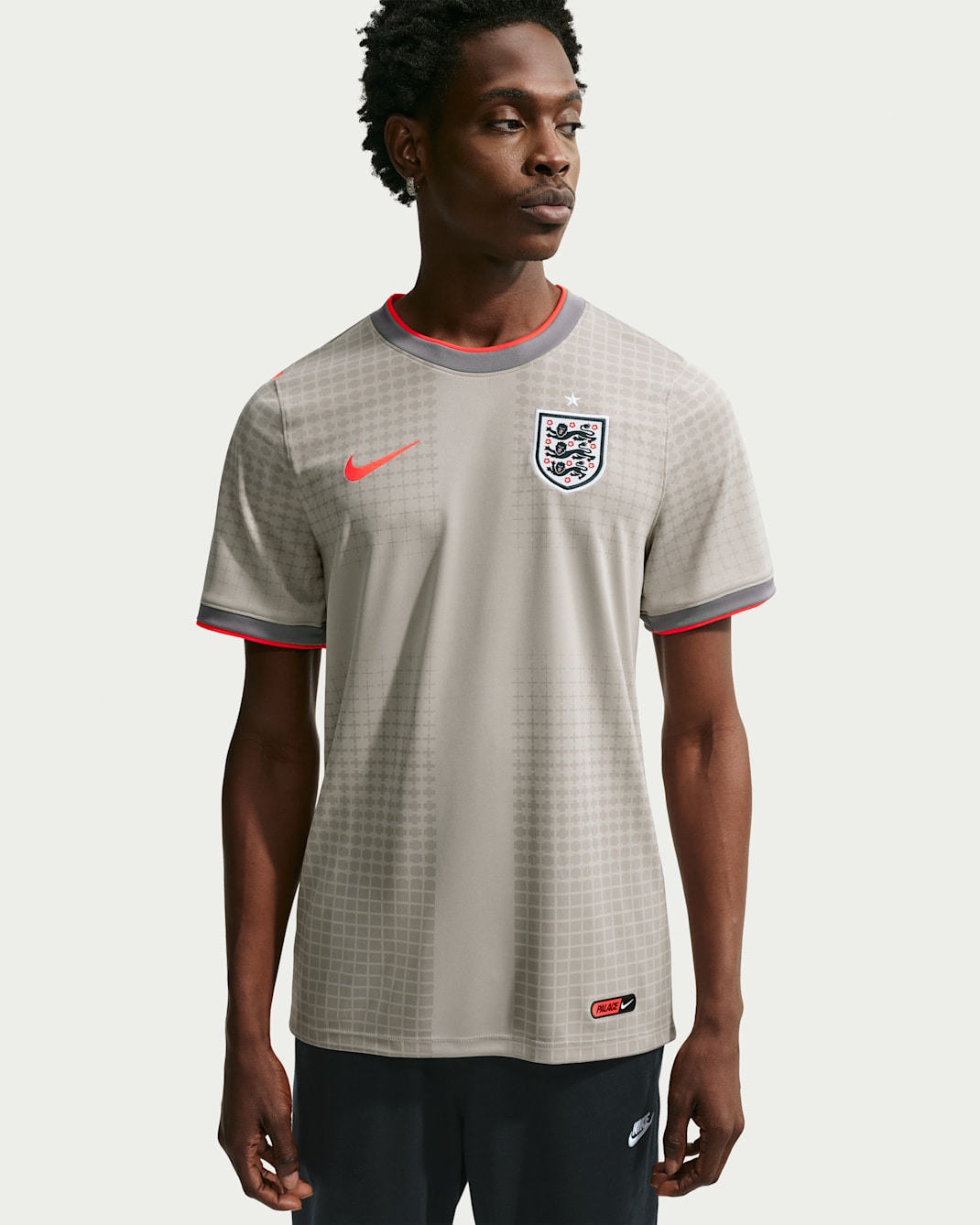 England x Palace Men's Academy Pro Short-Sleeved Football Top - Pewter Grey/Bright Crimson/Bright Crimson