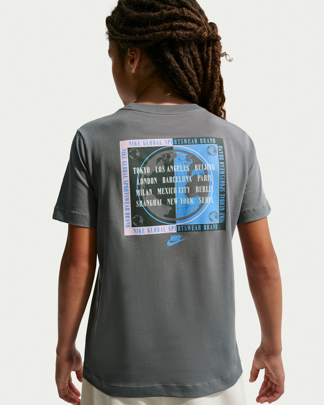 Nike Sportswear Club Big Kids' T-Shirt - Smoke Grey