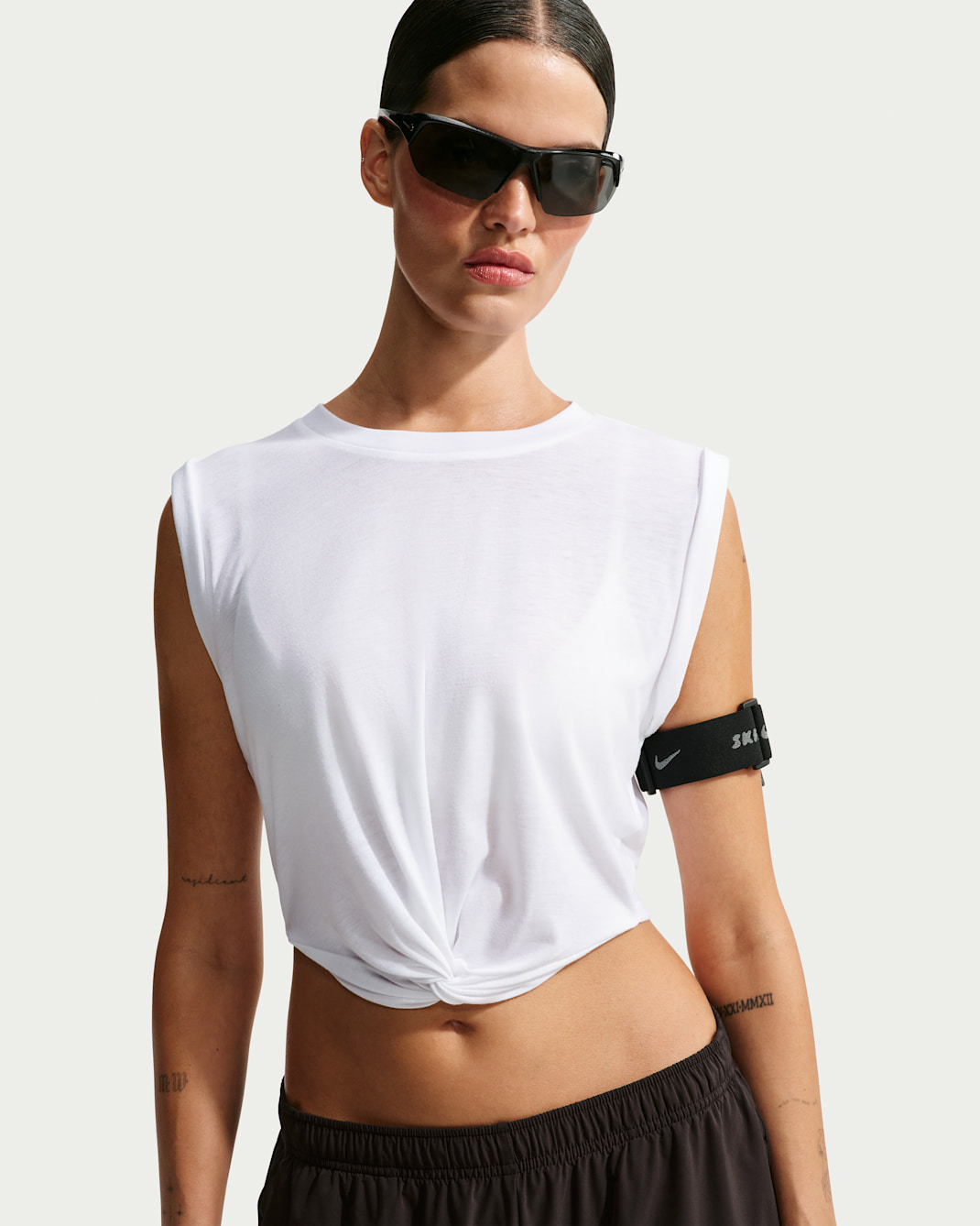 Débardeur court torsadé NikeSKIMS Performance Cotton Blend pour femme - NSKM Snow