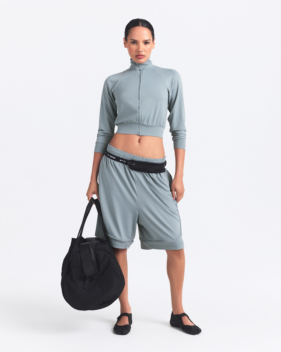 NikeSKIMS Airy Women's Relaxed Shorts - NSKM WSHD PACFC