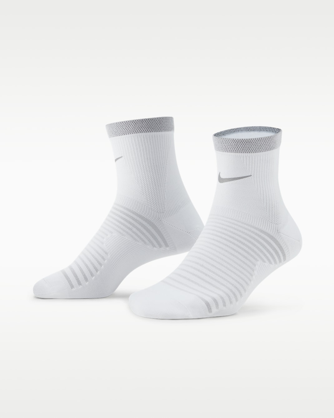 Nike Spark Lightweight Running Ankle Socks - White/Reflect Silver