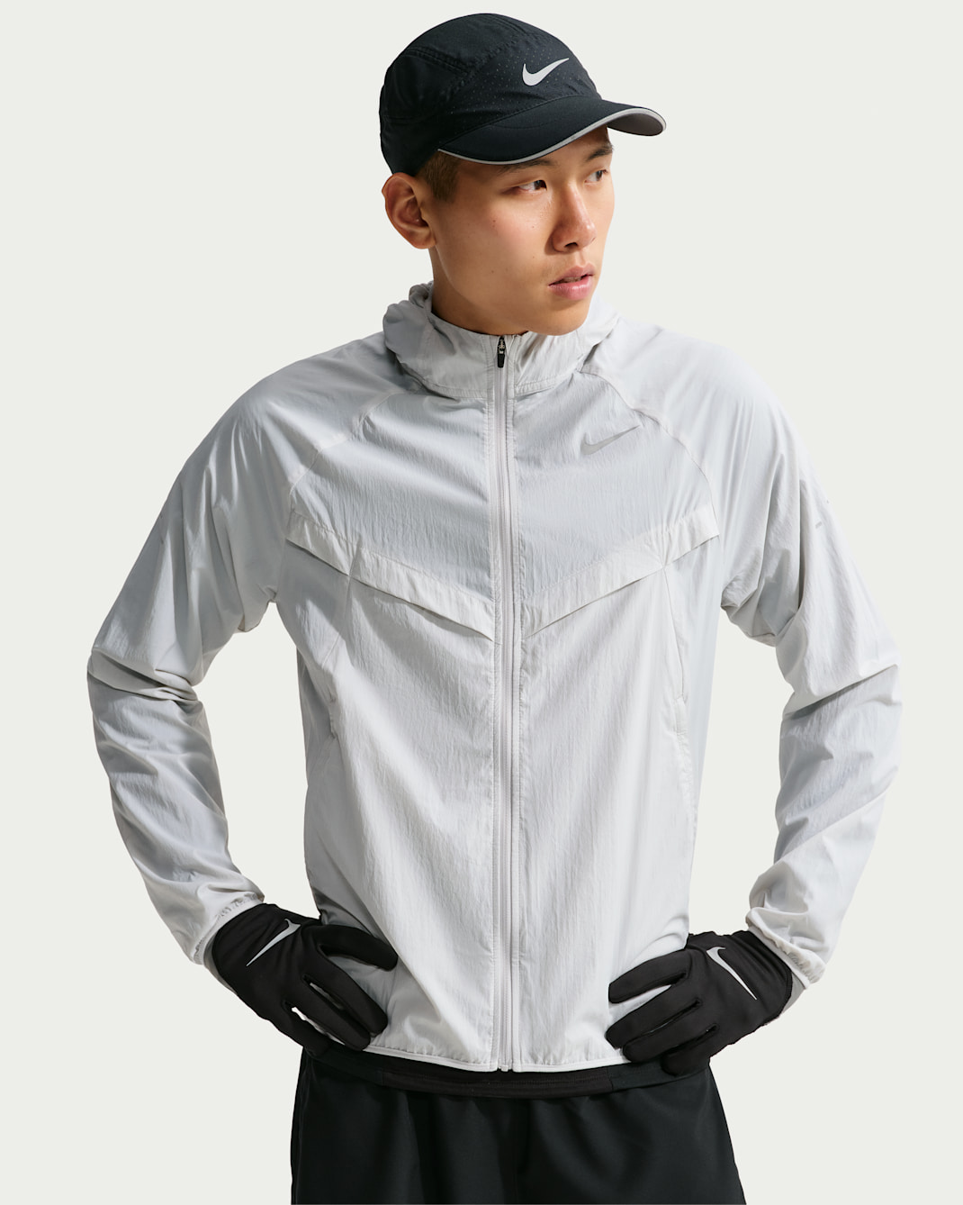 Nike Stride Men's Repel UV Running Jacket - Grey Fog/Grey Fog