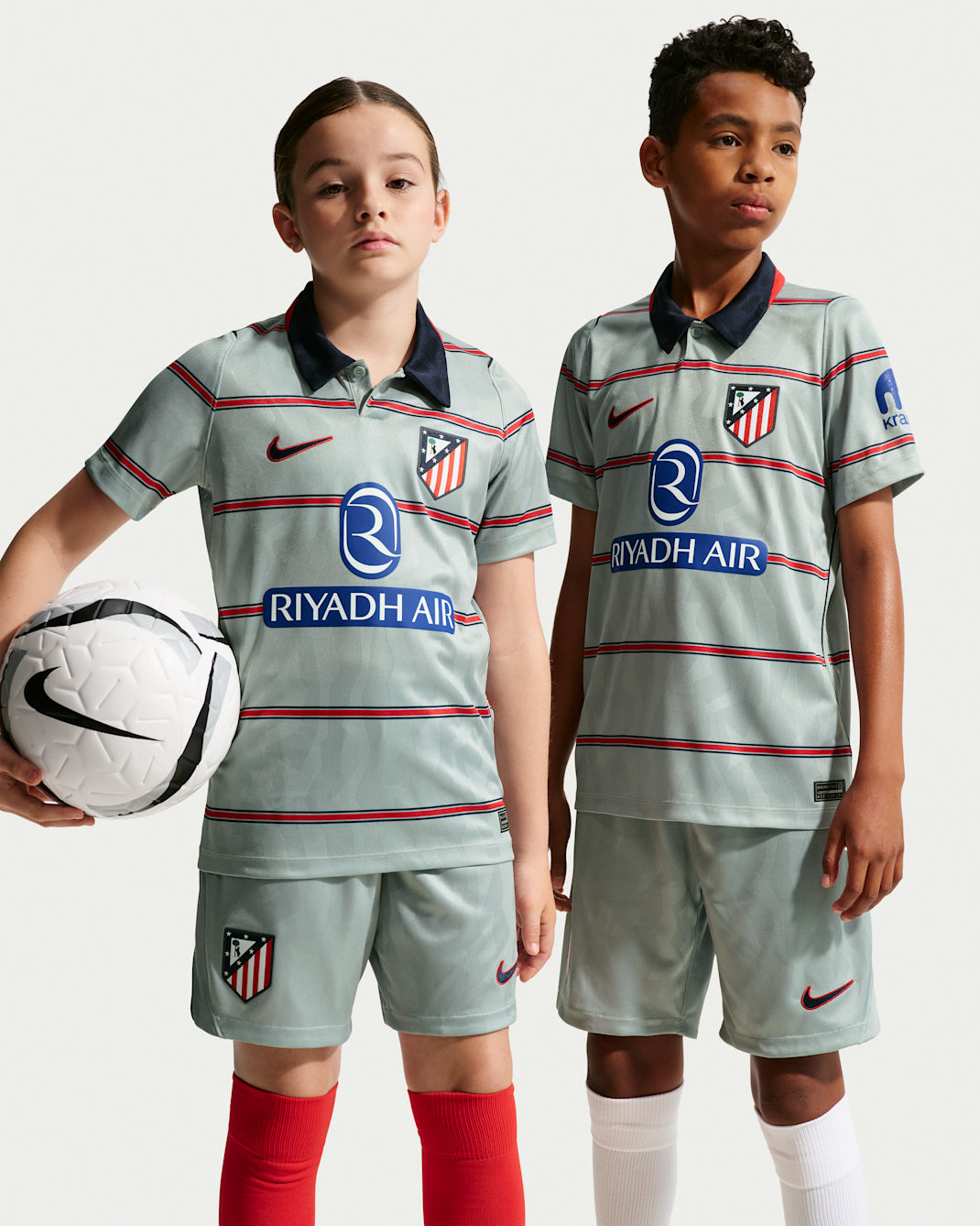 Atlético de Madrid 2026/27 Stadium Third Men's Nike Dri-FIT Football Replica Shirt - Light Pumice/Obsidian/Salsa Red/Obsidian