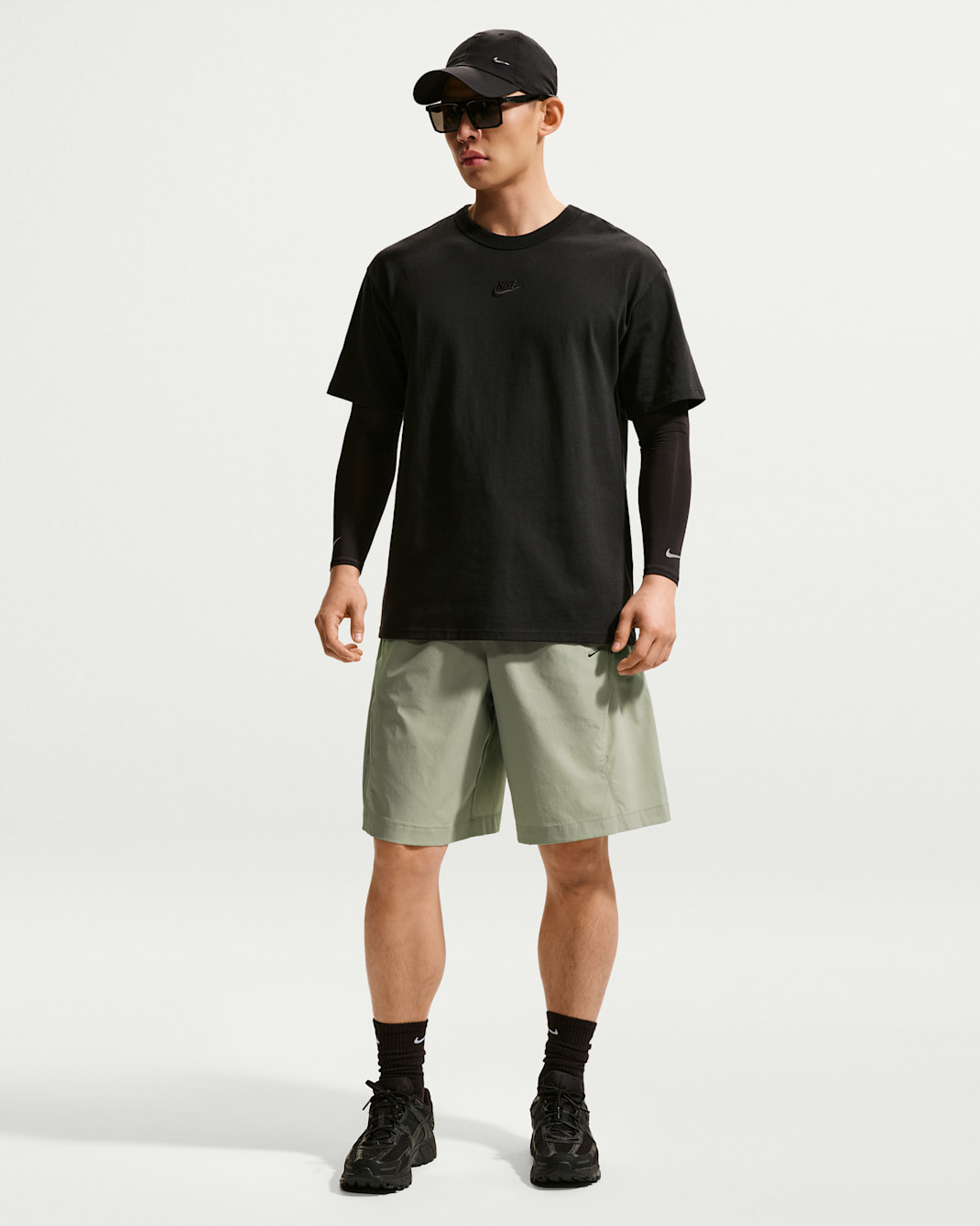 ナイキ テック ヘリオス メンズ Dri-FIT ショートパンツ - スプルースフォグ/ブラック