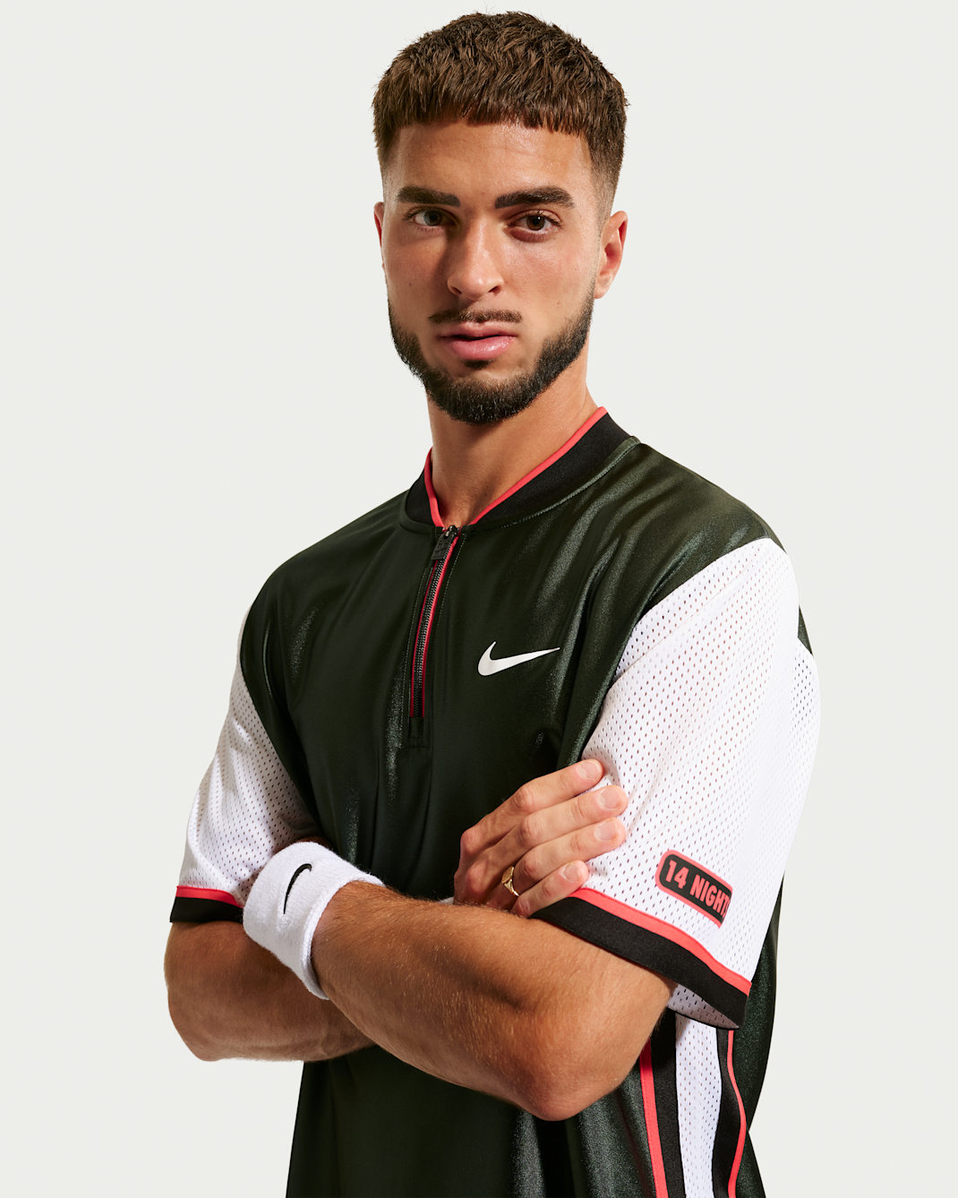 Playera de tenis Dri-FIT Wild para hombre NikeCourt Slam - Abeto negro/Blanco/Blanco