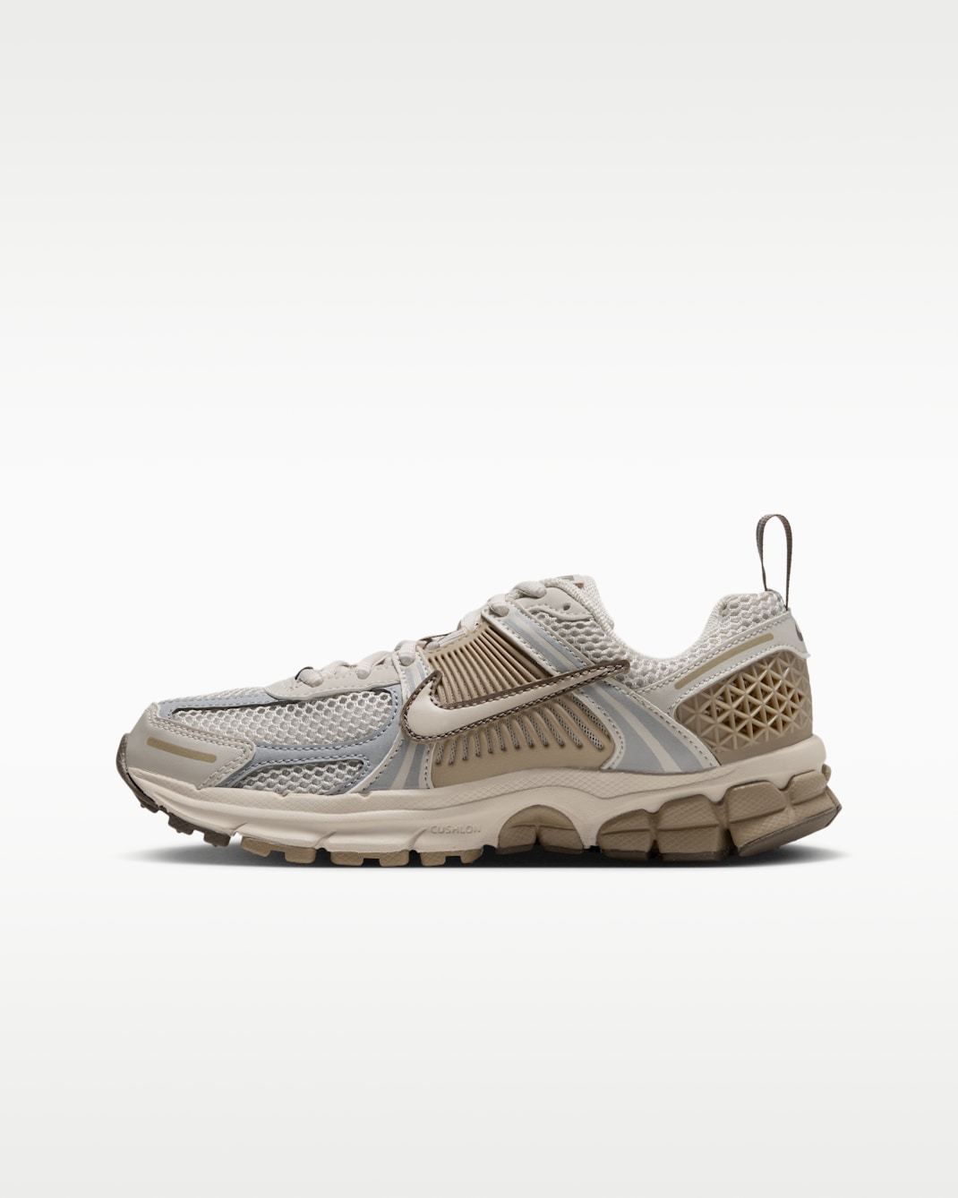 Nike Vomero 5 Older Kids' Shoes with Reflective Design Accents - Light Orewood Brown/Mink Brown/Linen/Light Orewood Brown