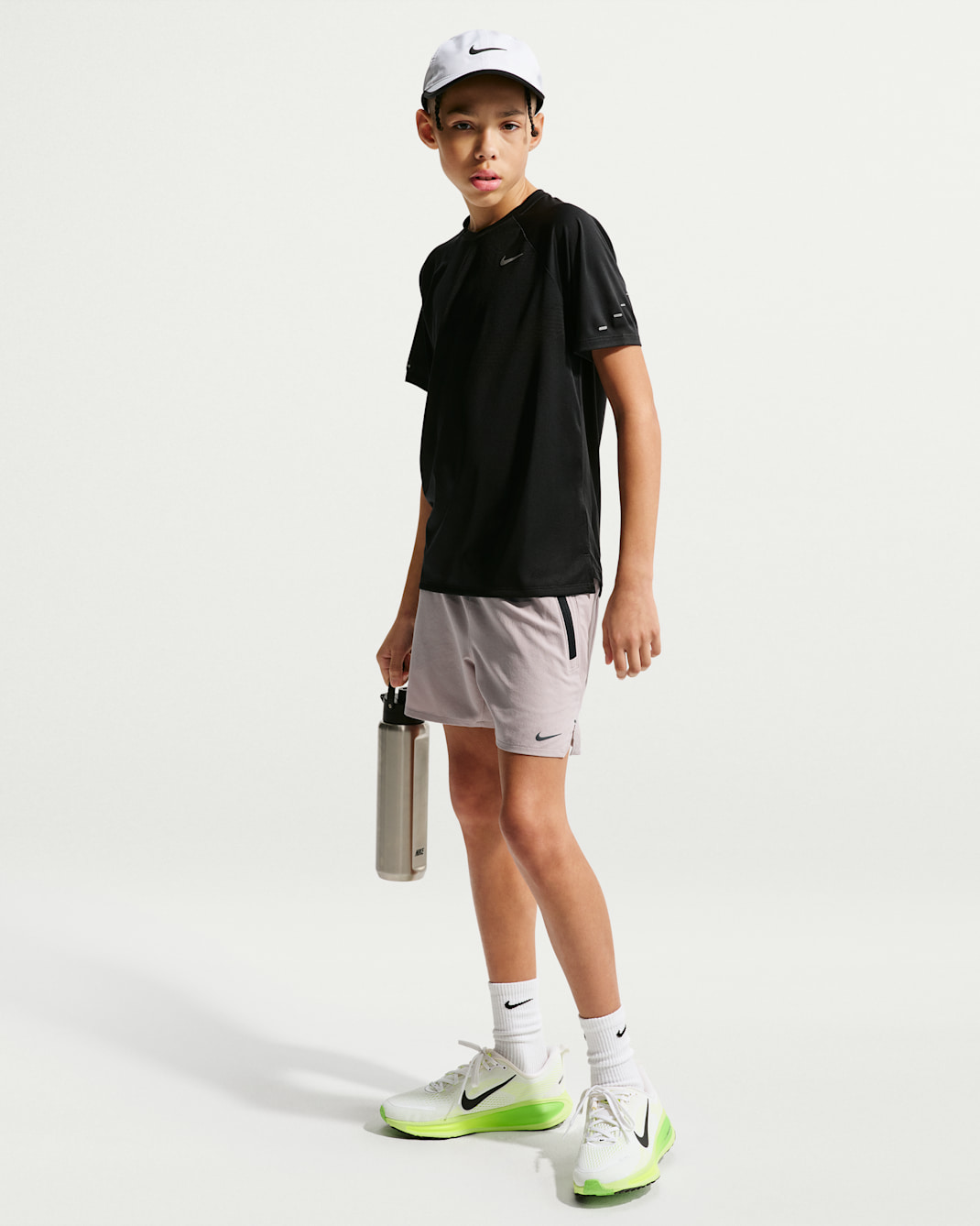 Nike Stride Big Kids' Dri-FIT Short-Sleeve Top