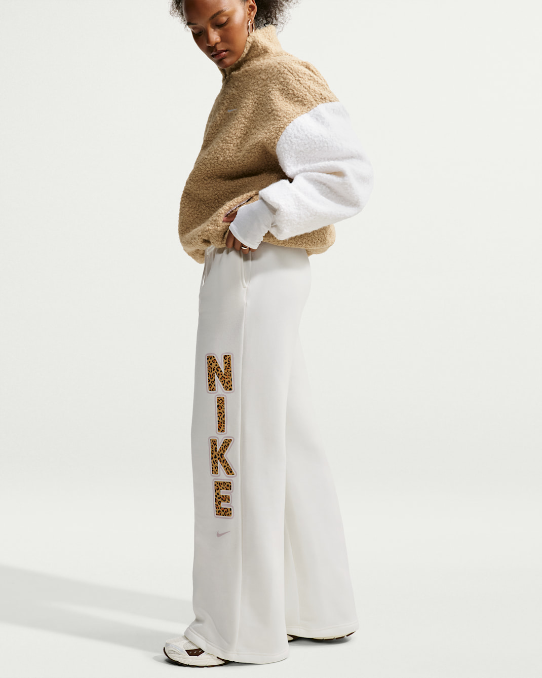 Nike Studio Fleece Medium Weight Women's Mid-Rise Wide-Leg Pants