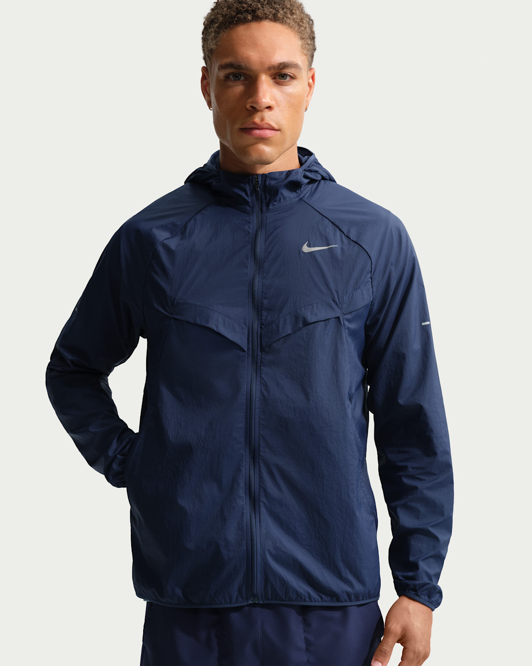 Veste de running déperlante anti-UV Nike Stride pour homme - Midnight Navy/Midnight Navy