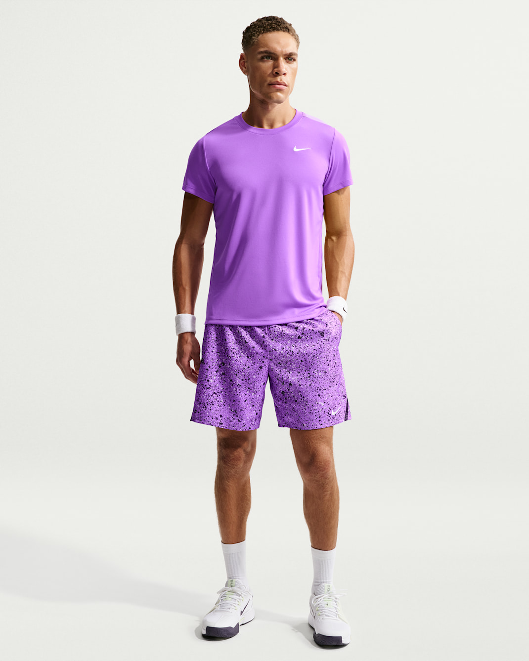 NikeCourt Victory Men's Dri-FIT 7" Shorts - Bright Violet/Purple Dynasty/White