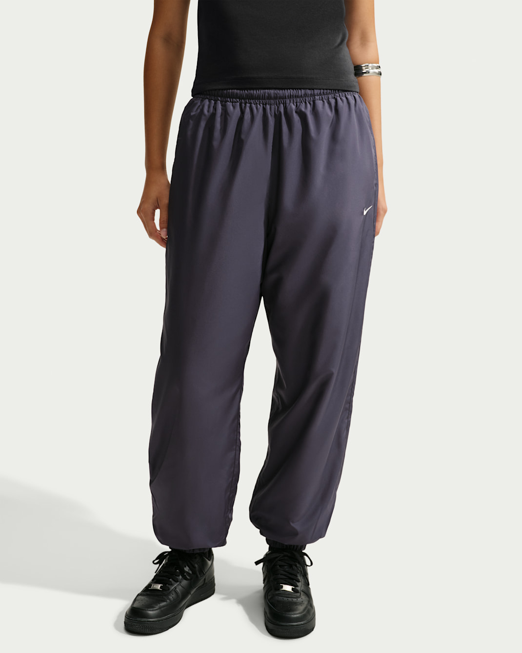 Nike Sportswear Women's Loose Mid-Rise UV Joggers