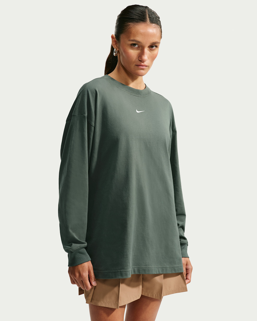 Playera de manga larga oversized para mujer Nike Sportswear Classic - Verde camuflaje
