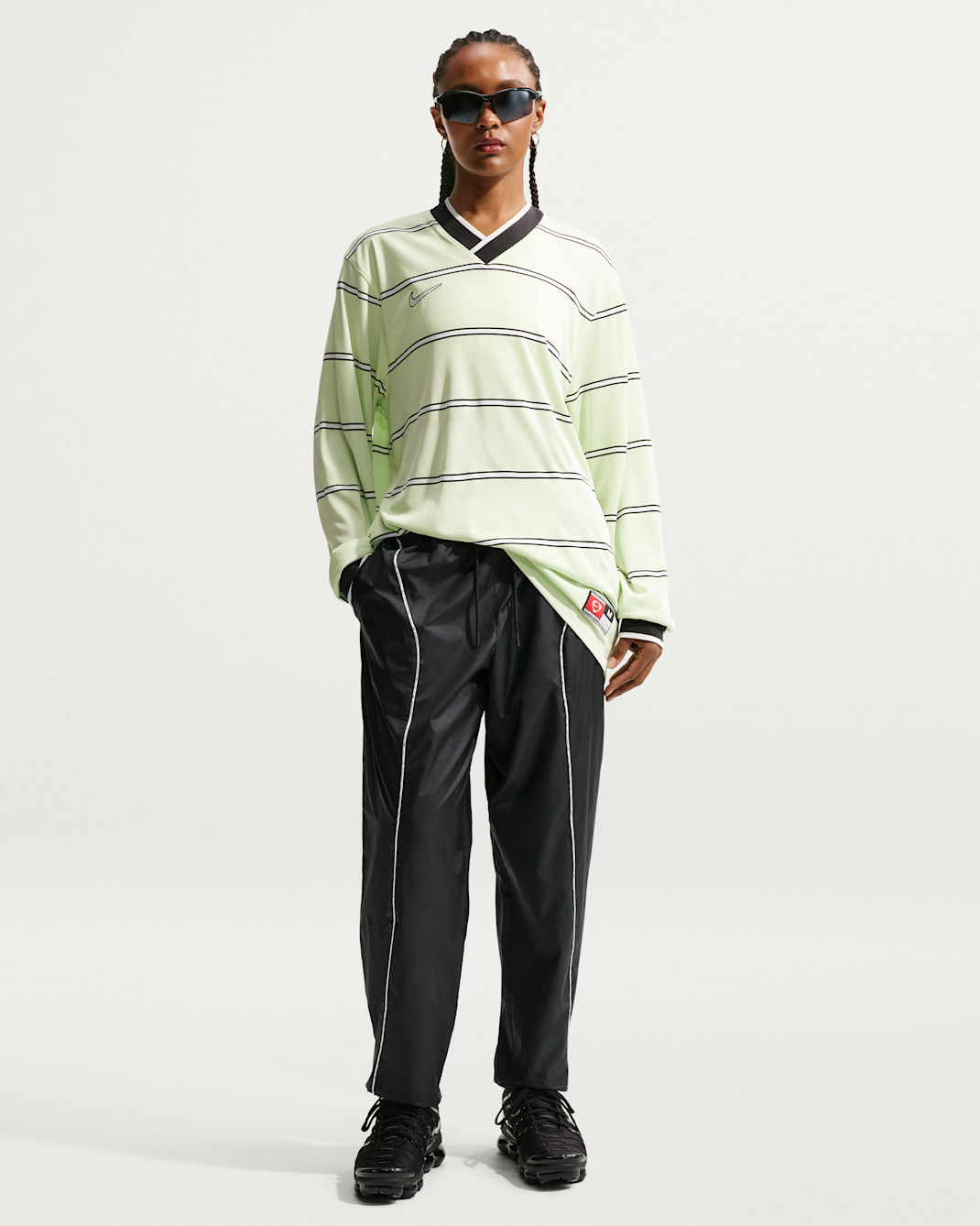 Nike Sportswear Women's Mid-Rise Repel Woven Trousers - Black/Sail/Sail