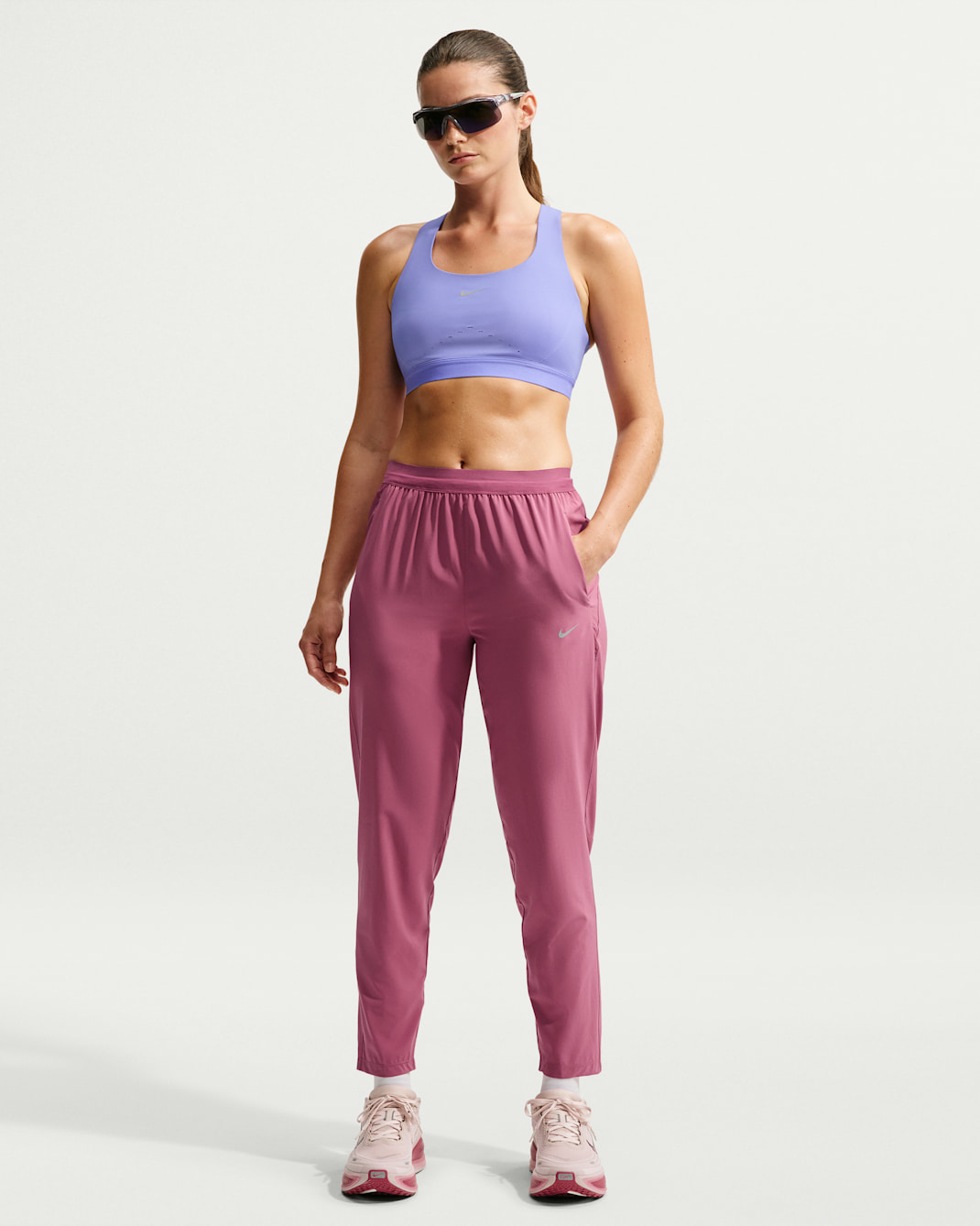Pantalon de running 7/8 à taille mi-haute Dri-FIT Nike Tempo pour femme - Pink Smoke
