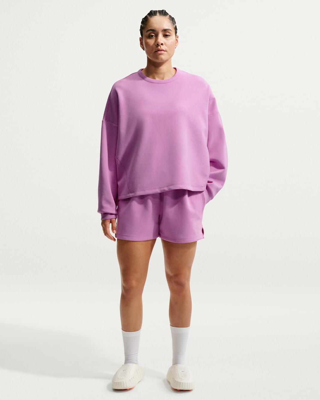 Nike 24.7 ImpossiblySoft Women's Dri-FIT Mid-Rise Loose 4" Shorts - Light Magenta/Desert Berry