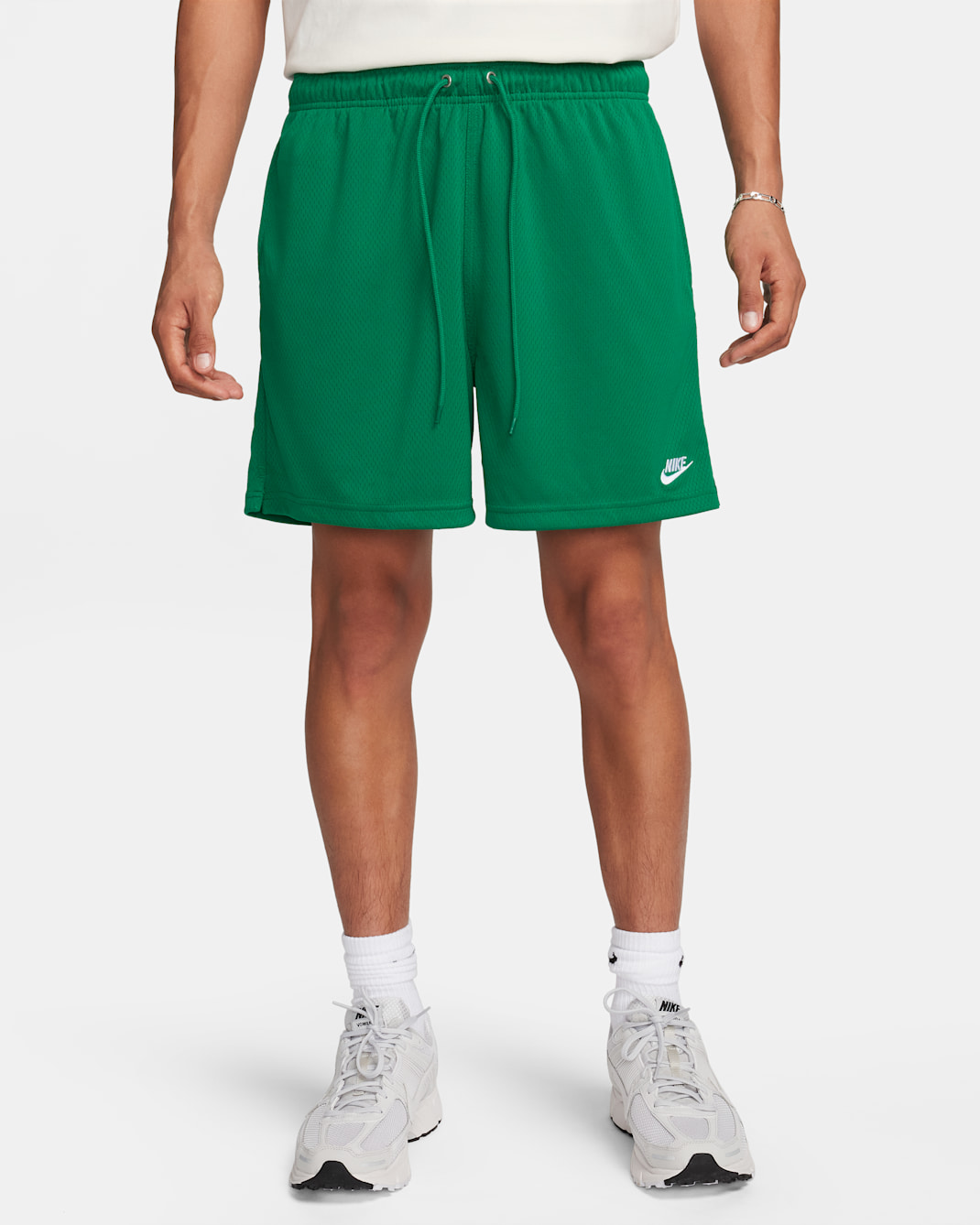 Shorts de malla Flow para hombre Nike Club - Malaquita/Blanco