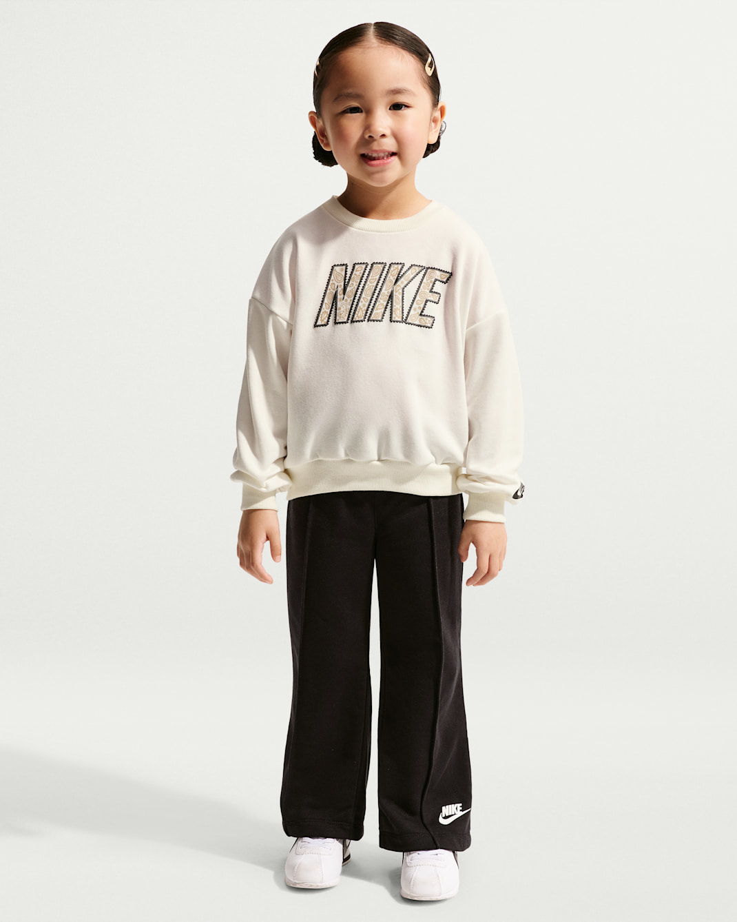 Conjunto de 2 piezas infantil Nike Retro Remix con pants de French Terry de pierna ancha - Negro