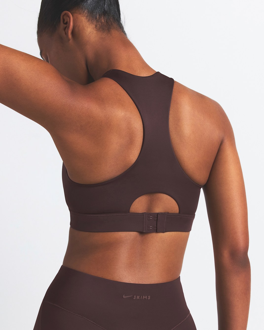 NikeSKIMS Satin Shine Women's High-Neck Bra