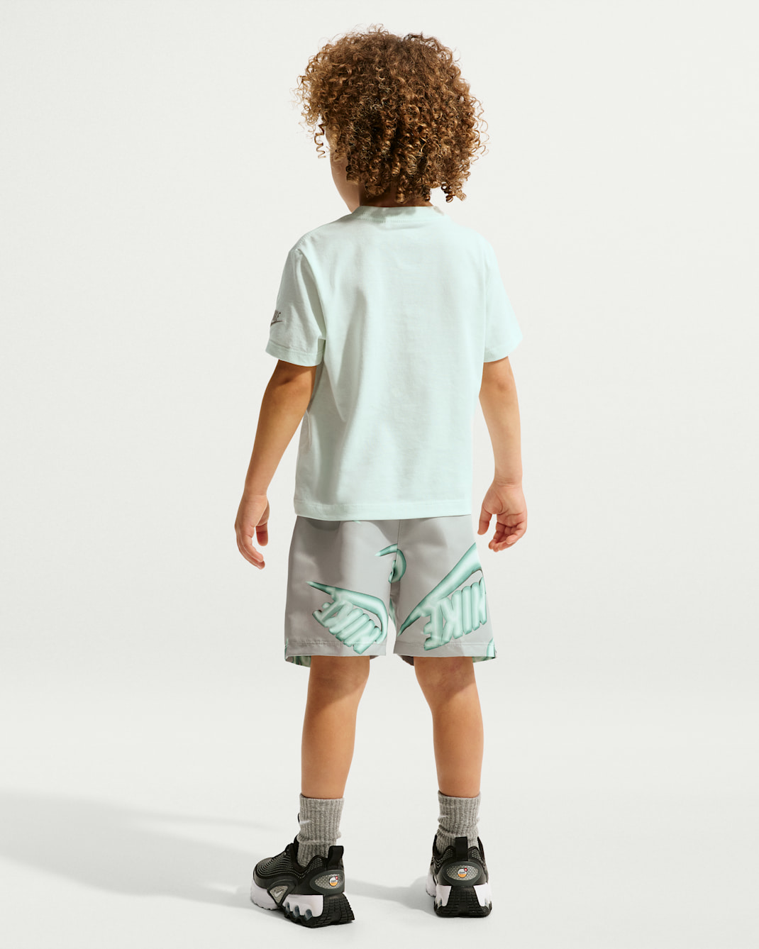 Nike Sportswear Club Toddler 2-Piece Floatie T-Shirt and Shorts Set