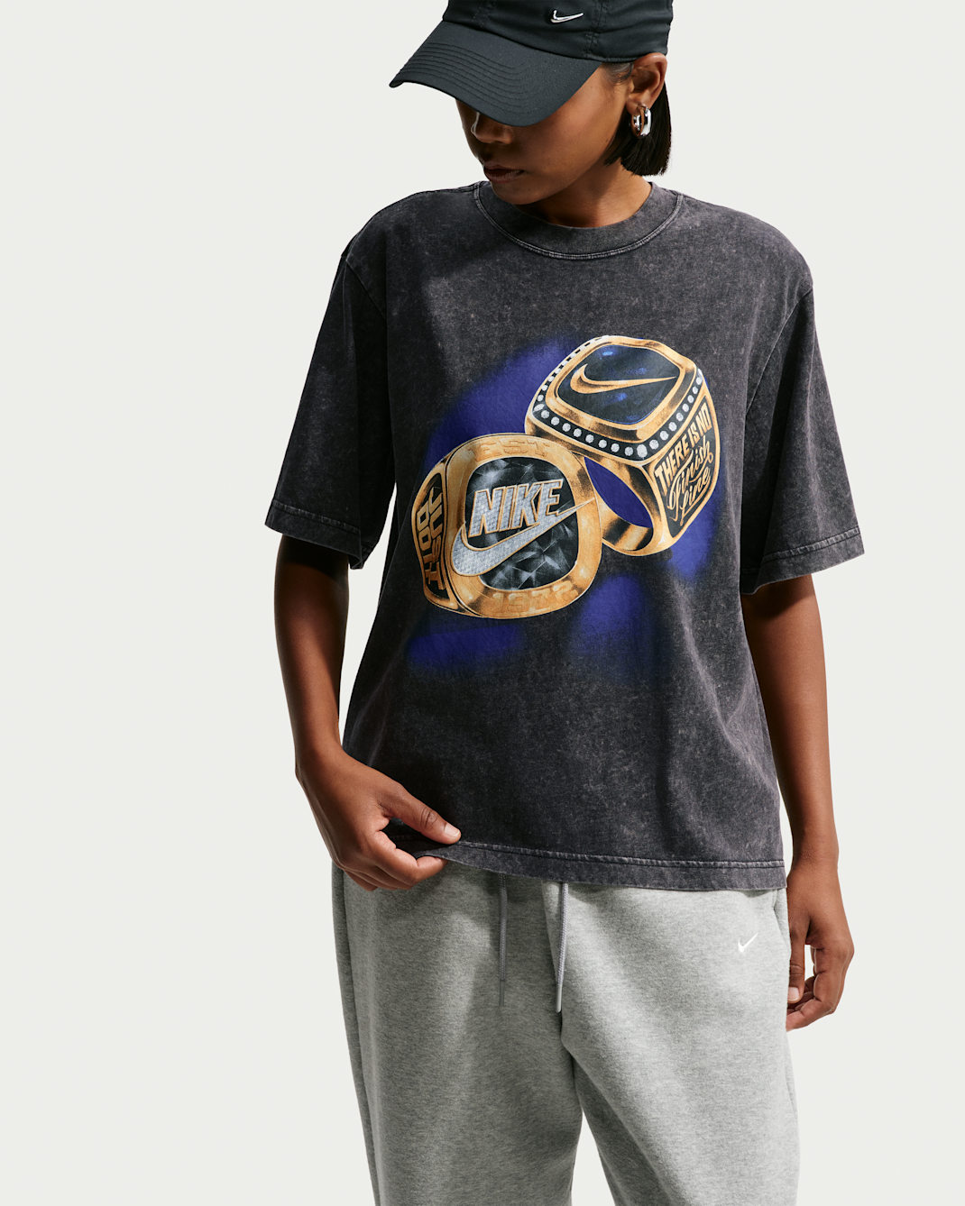 Nike Sportswear Classic Women's Boxy T-Shirt