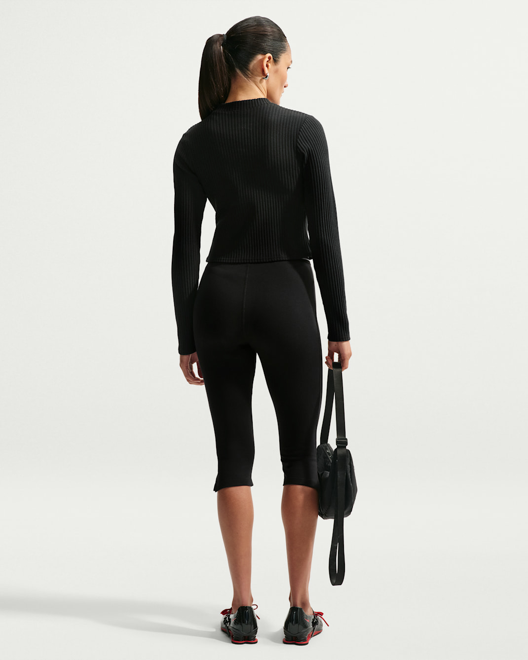 Nike Sportswear Chill Jersey Women's Tight High-Waisted Capri Leggings