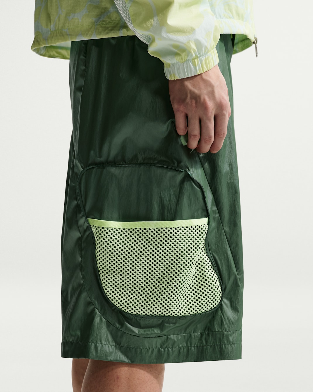 Nike Project F.R.O.G. Men's Woven Pod Cargo Shorts