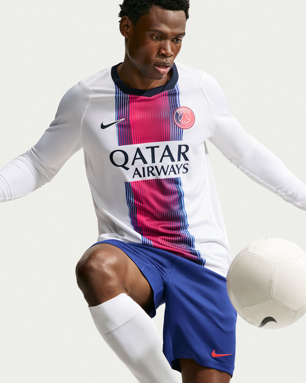 Paris Saint-Germain 2026/27 Stadium Away Men's Nike Dri-FIT Soccer Replica Long-Sleeve Jersey