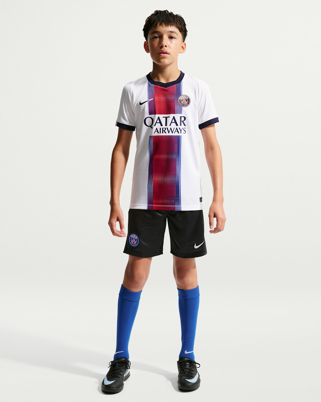 Paris Saint-Germain 2026/27 Stadium Goalkeeper Older Kids' Nike Dri-FIT Football Replica Shorts - Black/Black/White