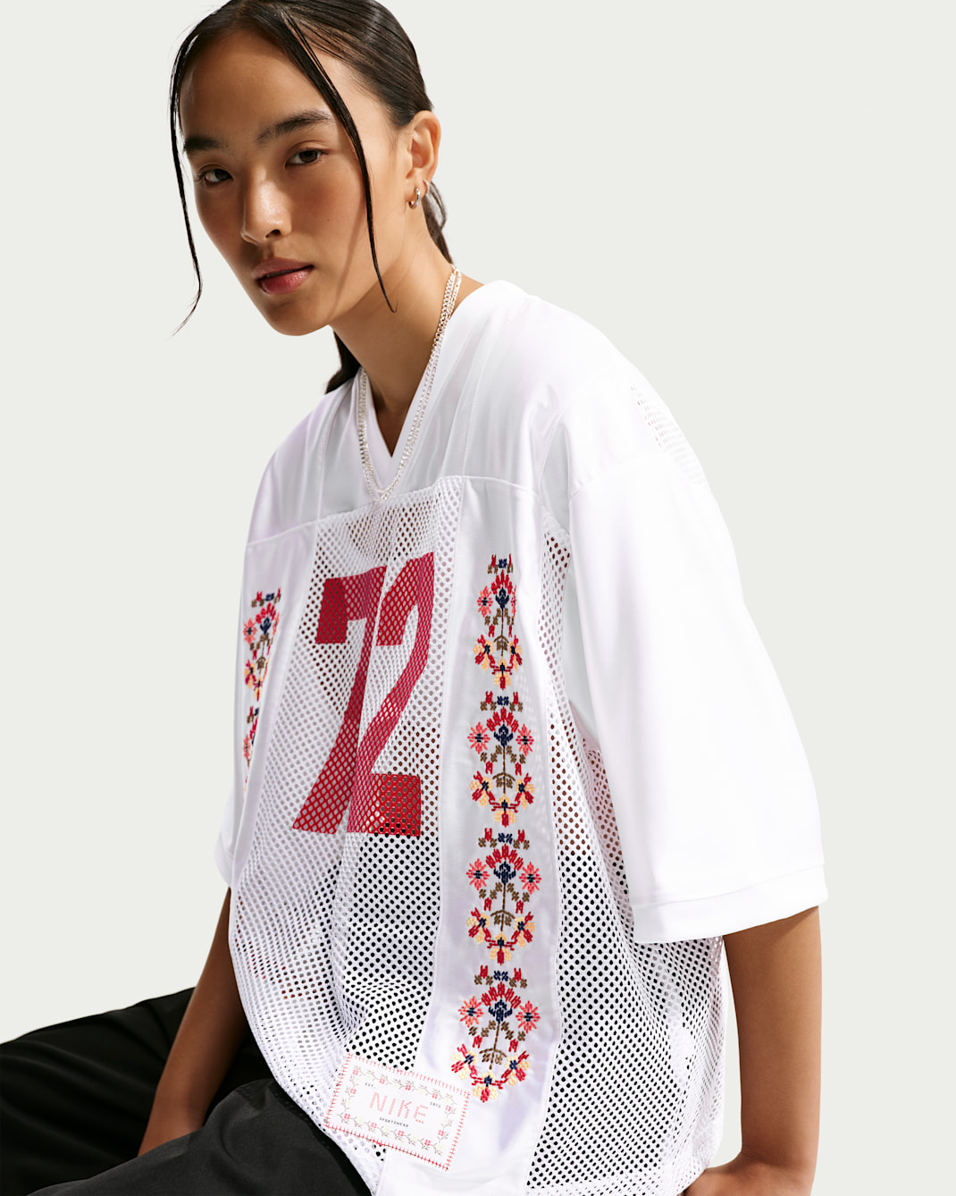 Nike Sportswear  Women's Oversized Short-Sleeve Graphic Jersey