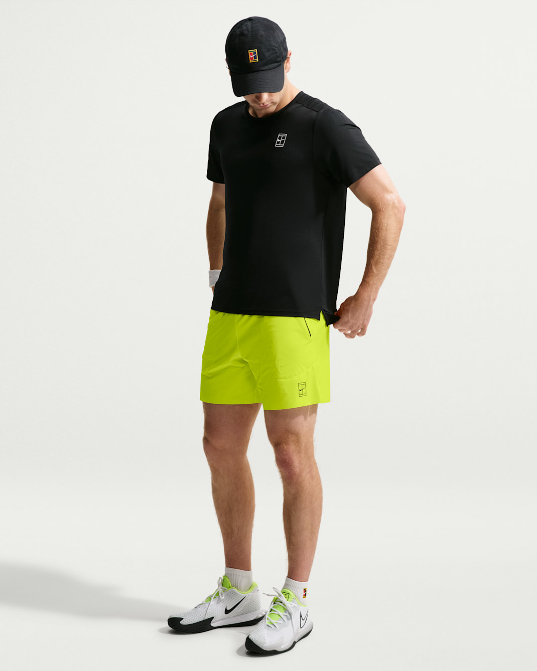 NikeCourt Advantage Men's Dri-FIT 6" Tennis Shorts - Lemon Venom/Purple Dynasty/Purple Dynasty