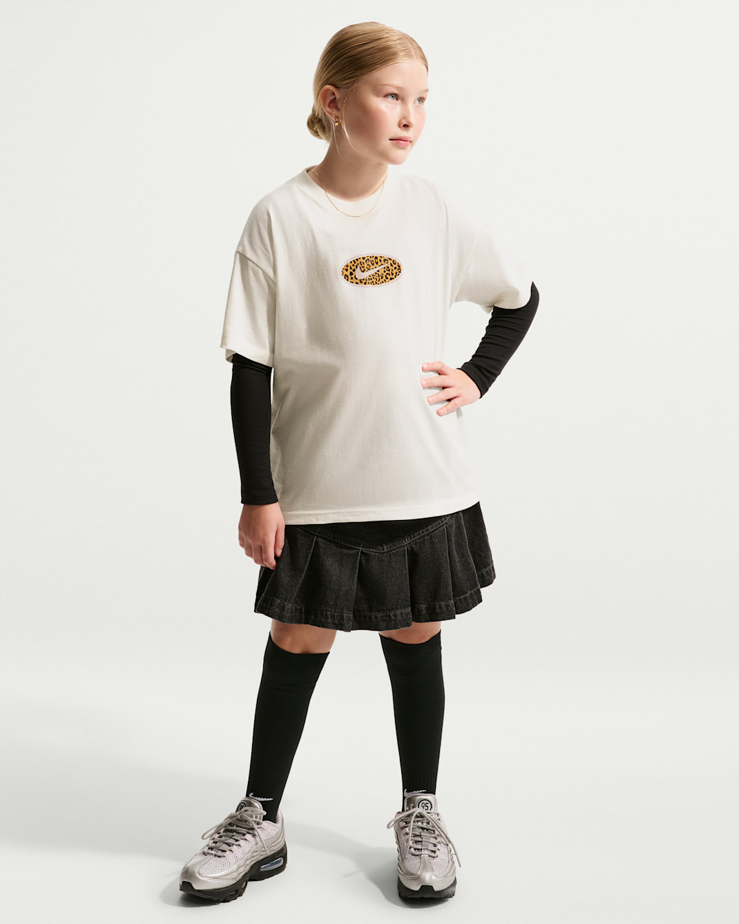 Nike Sportswear  Big Kids' (Girls') T-Shirt