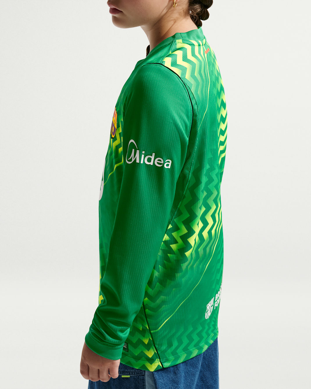 FC Barcelona 2026/27 Stadium Goalkeeper Big Kids' Nike Dri-FIT Soccer Replica Jersey