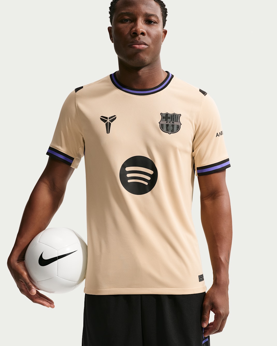 Fotbollströja FC Barcelona 2025/26 Stadium (bortaställ) Kobe Dri-FIT Replica för män - Team Gold/Team Gold/Persian Violet/Svart