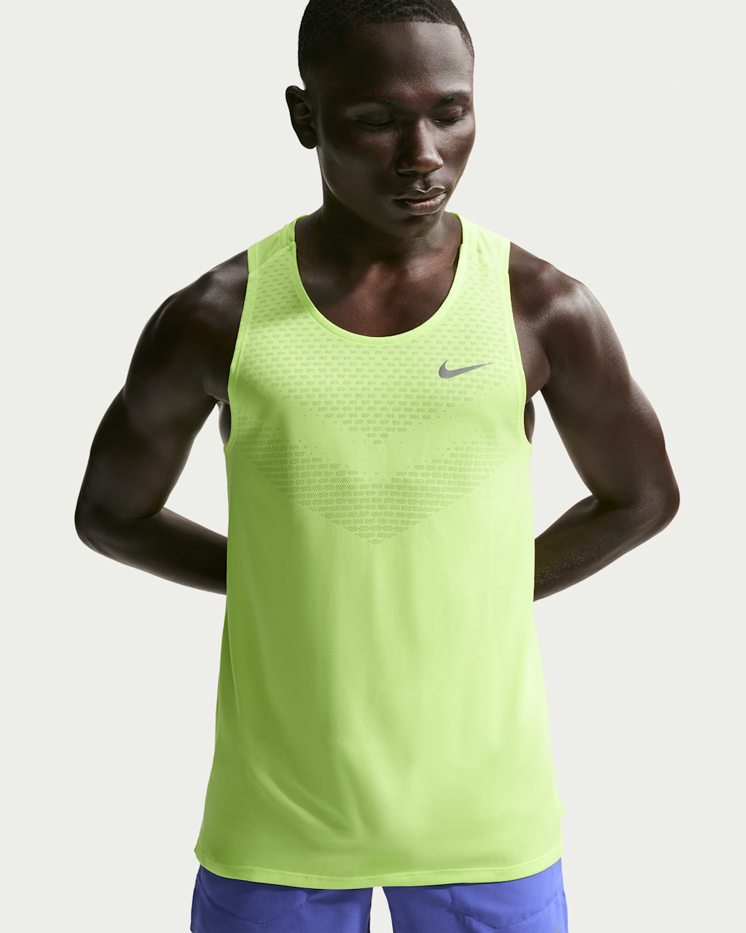 Camiseta de tirantes de correr Dri-FIT ADV para hombre Nike Stride - Hielo volt