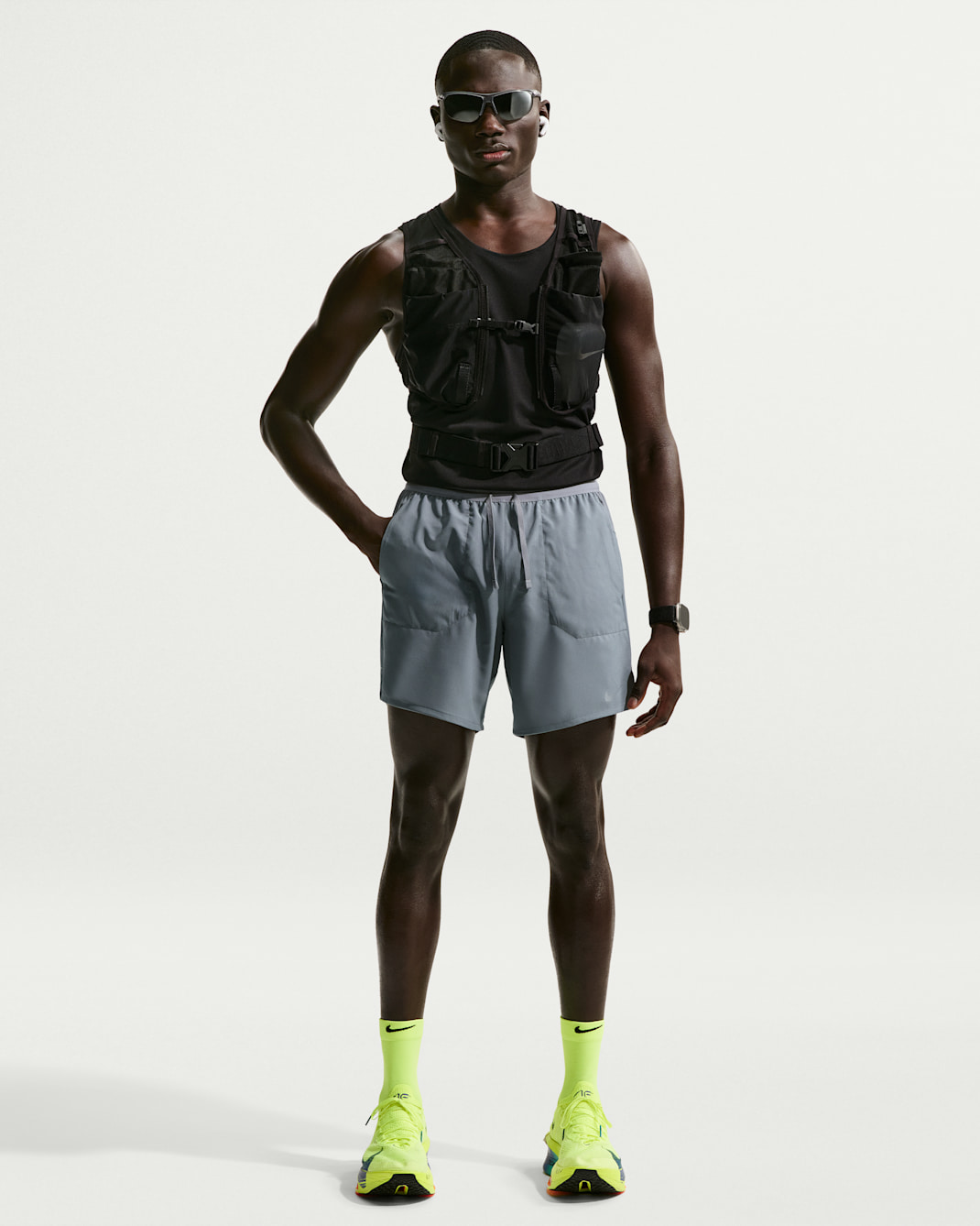 Nike Stride Men's Dri-FIT 7" 2-in-1 Running Shorts - Smoke Grey