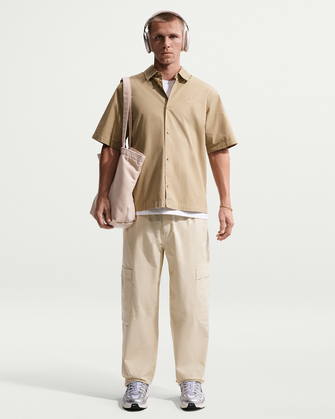 Nike Sportswear Club Men's Woven Cargo Trousers - Light Khaki/White