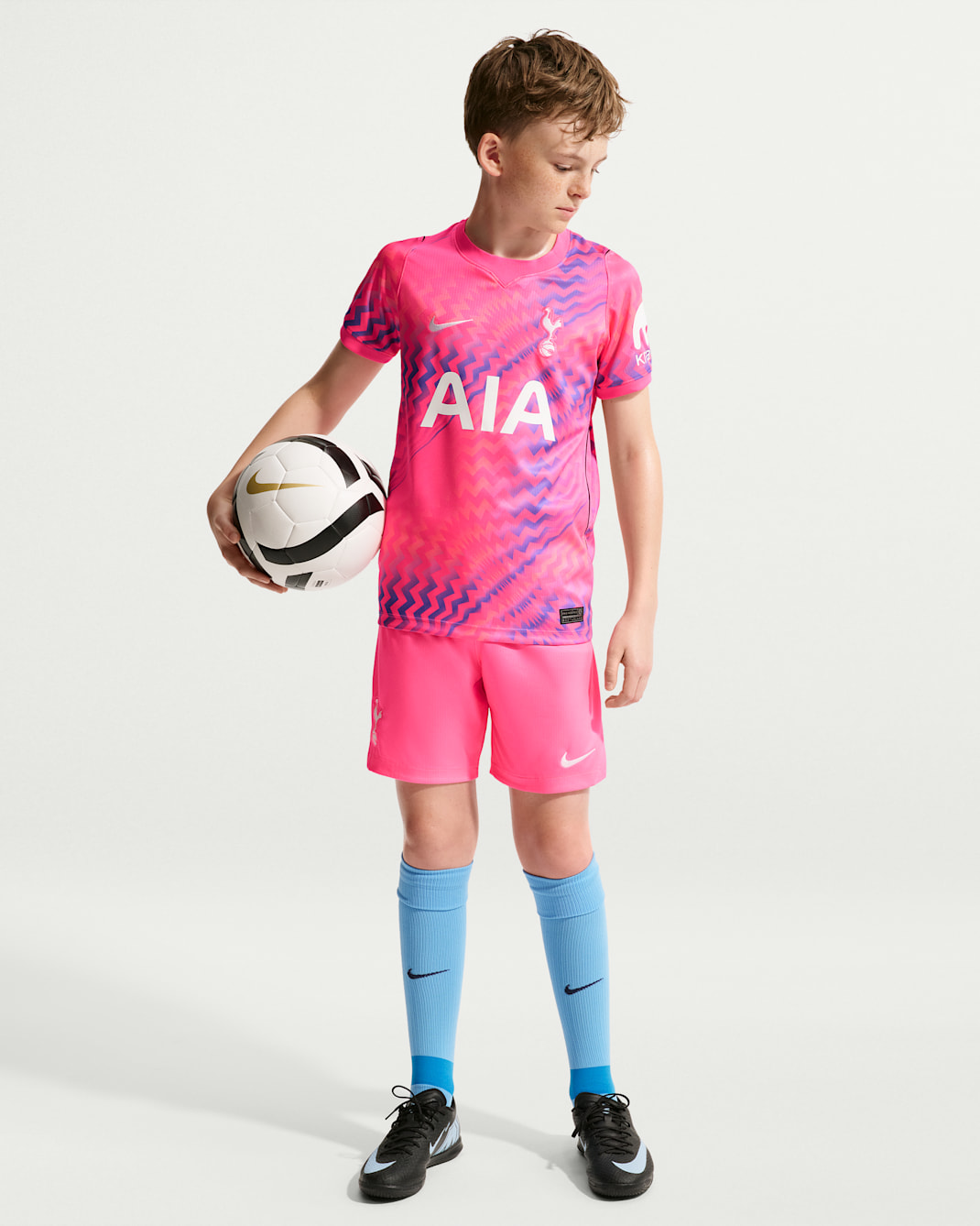Tottenham Hotspur 2026/27 Stadium Goalkeeper Big Kids' Nike Dri-FIT Soccer Short-Sleeve Replica Jersey